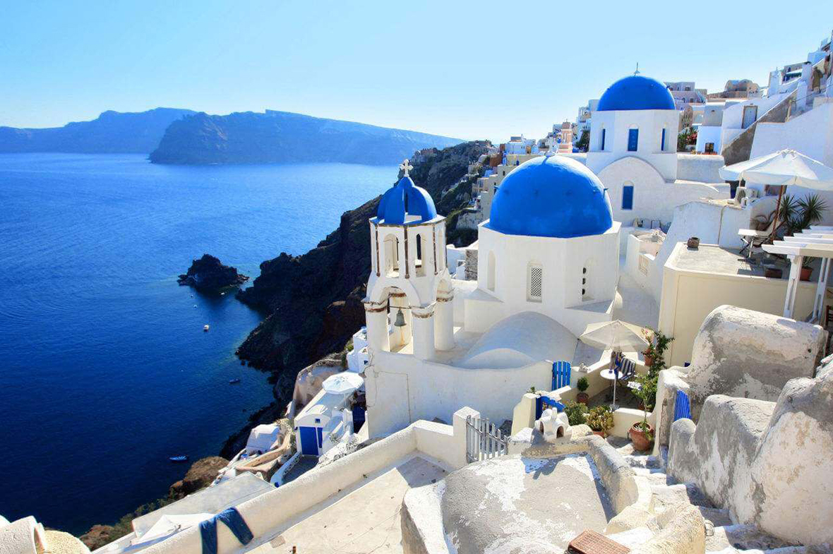 Navigating Greece: Top Car Rental Tips for Your Mediterranean Expedition